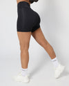 Essentia Shorts - Black