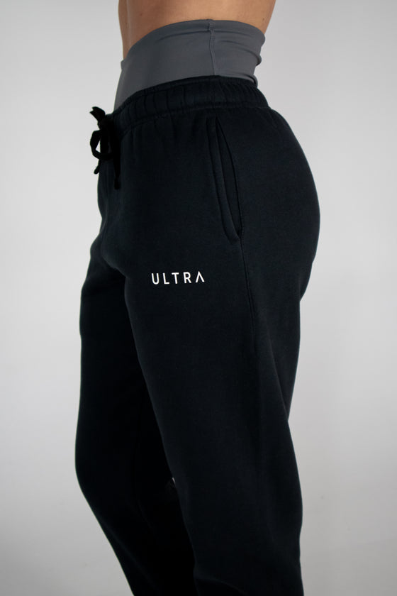 Base Fleece Jogger - Black